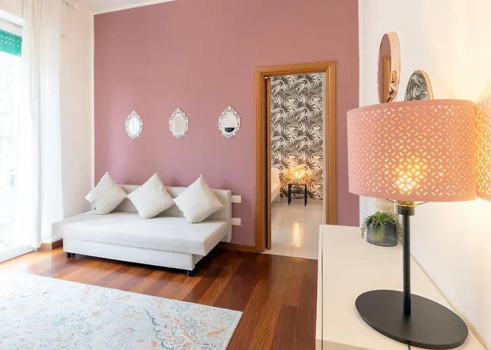 Apartament Duomo - Citylife Pink Vintage Apt Center